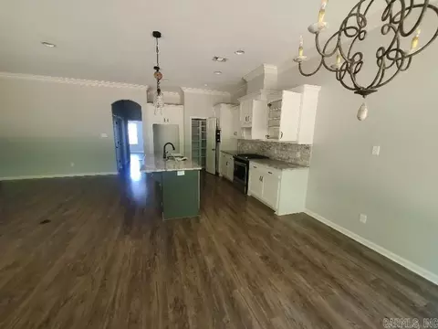 1806 Maple Rdg, Benton, AR 72019 photo 4