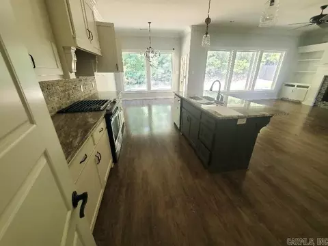 1806 Maple Rdg, Benton, AR 72019 photo 7