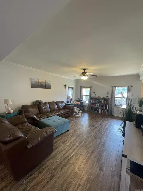 2048 Milburn Dr, Benton, AR 72015 photo 5