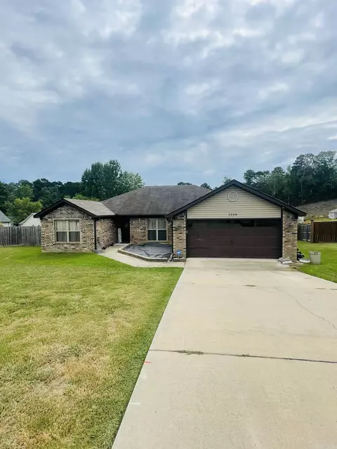 2048 Milburn Dr, Benton, AR 72015 photo 1