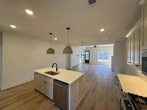 Kitchen - 6 Pasley Park, Bryant, AR 72022 photo 3 of 7