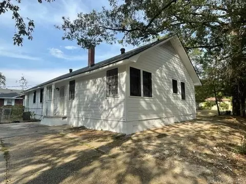 2820 S Ash St, Pine Bluff, AR 71603 photo 4