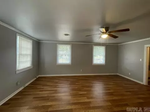 2820 S Ash St, Pine Bluff, AR 71603 photo 9