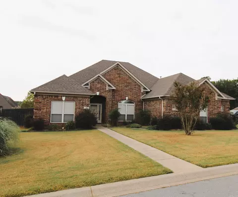3081 Mt Mcgregor Dr, Benton, AR 72019 photo 1