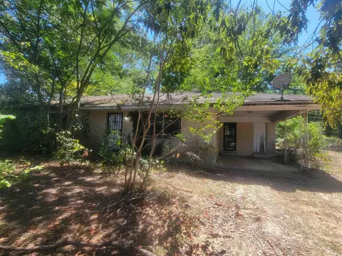 1906 Allbritton Dr, Pine Bluff, AR 71601 photo 1