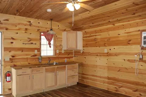Kitchen - 544 Prince Loop, Mountain View, AR 72560 photo 1 of 2