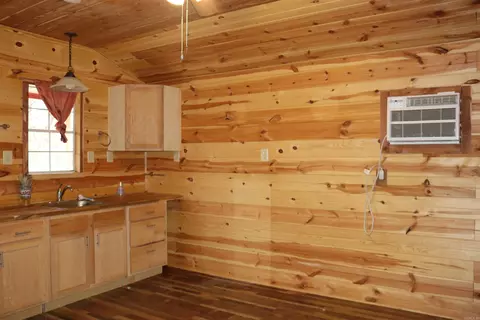 Kitchen - 544 Prince Loop, Mountain View, AR 72560 photo 2 of 2