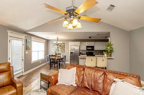 1748 White Oak Ln, Benton, AR 72019 photo 8
