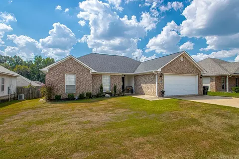 1748 White Oak Ln, Benton, AR 72019 photo 3