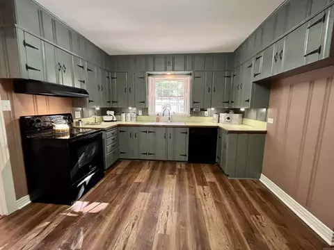 358 Davis St, Conway, AR 72032 photo 4
