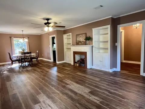 358 Davis St, Conway, AR 72032 photo 5