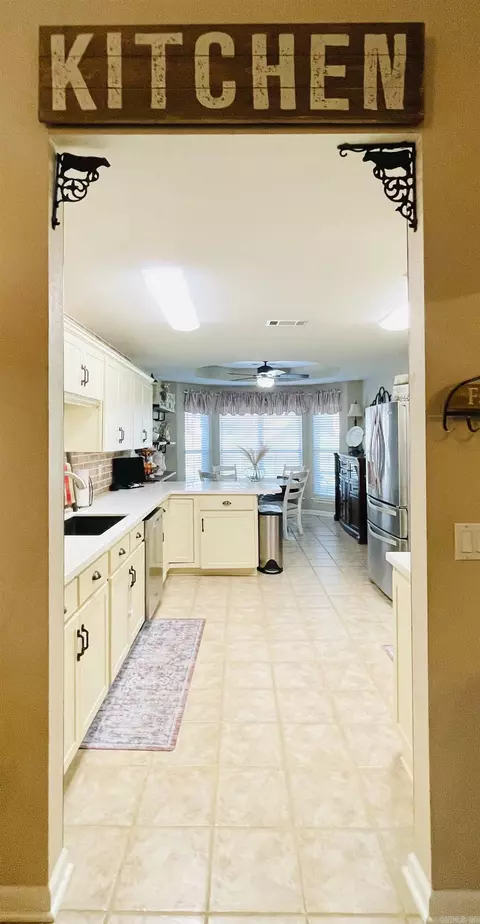 1206 Bridgewater Dr, Benton, AR 72019 photo 6