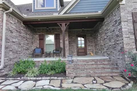 1605 Cox Cv, Conway, AR 72034 photo 2