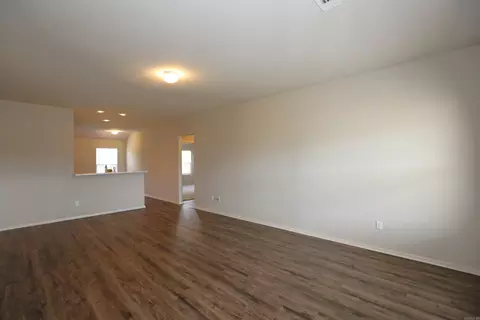 1248 Meadows Dr, Benton, AR 72019 photo 4