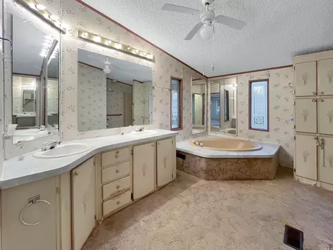 2246 W Glazypeau Rd, Mountain Pine, AR 71956 photo 9
