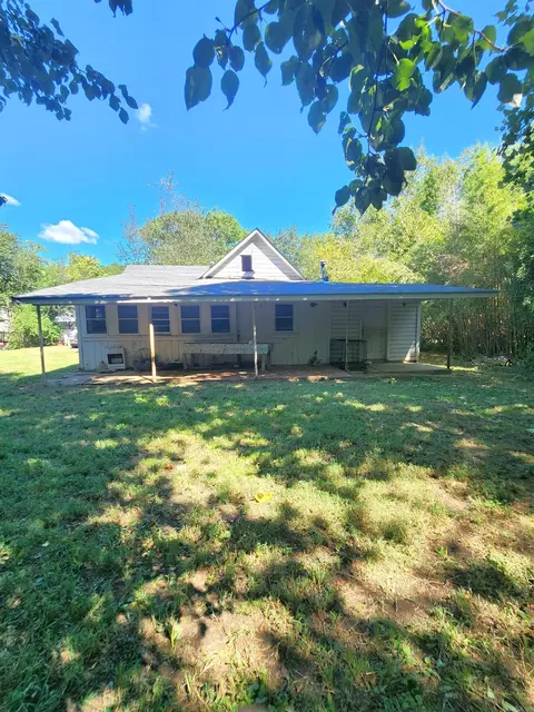 201 Mena St, Mena, AR 71953 photo 4
