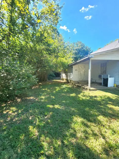 201 Mena St, Mena, AR 71953 photo 3