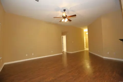 2073 Dandelion, Benton, AR 72019 photo 10