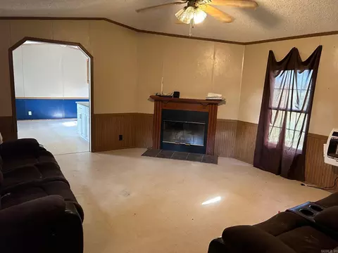 295 Rogers, Romance, AR 72136 photo 7