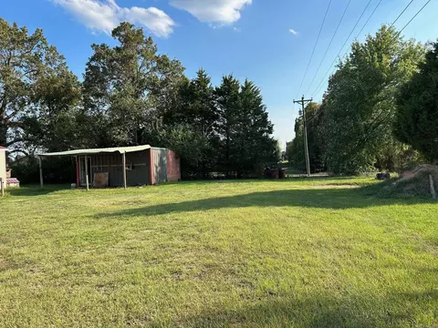 295 Rogers, Romance, AR 72136 photo 4