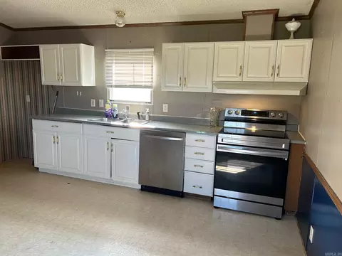 295 Rogers, Romance, AR 72136 photo 5