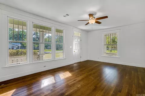 1305 Davis St, Conway, AR 72034 photo 11