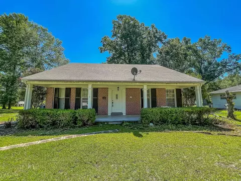 425 Sharp Ave, Camden, AR 71701 photo 1