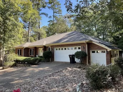 4 Romano Ln, Hot Springs Village, AR 71909