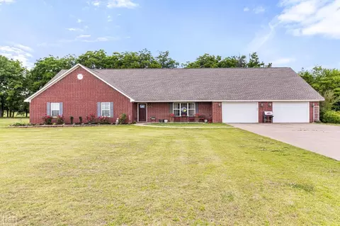 402 Dunavant St, Keiser, AR 72351 photo 1