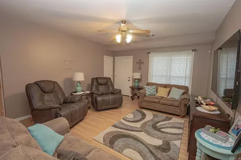 302 Gathering House Dr, Haskell, AR 72015 photo 9
