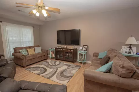 302 Gathering House Dr, Haskell, AR 72015 photo 15