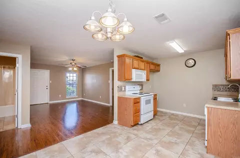 845 Brownstone Dr, Conway, AR 72034 photo 5