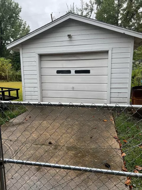 3304 Lilac St, Pine Bluff, AR 71603 photo 9