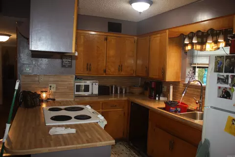 646 Halbert St, Malvern, AR 72104 photo 6