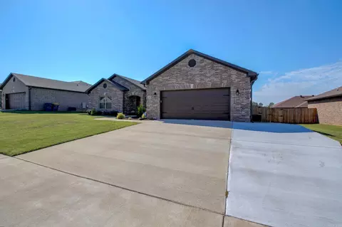 63 Cimarron Cir, Cabot, AR 72023 photo 2