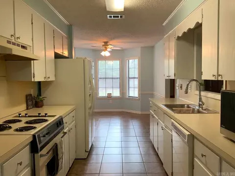 869 Heather Cir, Conway, AR 72034 photo 13