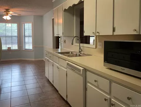 869 Heather Cir, Conway, AR 72034 photo 11