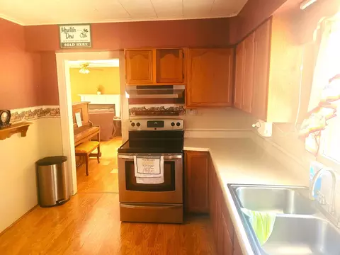 602 E 12th St, Smackover, AR 71762 photo 5