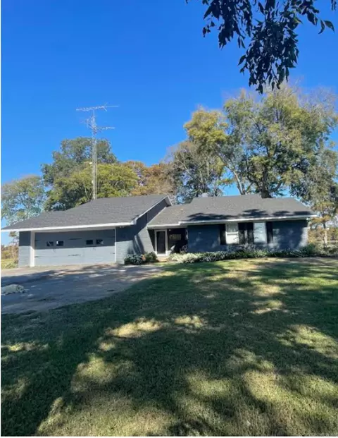 377 Stuart Island Rd, Lake Village, AR 71653