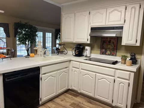 1301 W Pleasant Dr, Pine Bluff, AR 71603 photo 12