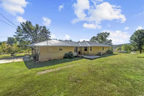 939 Highway 16 E, Clinton, AR 72031 photo 2