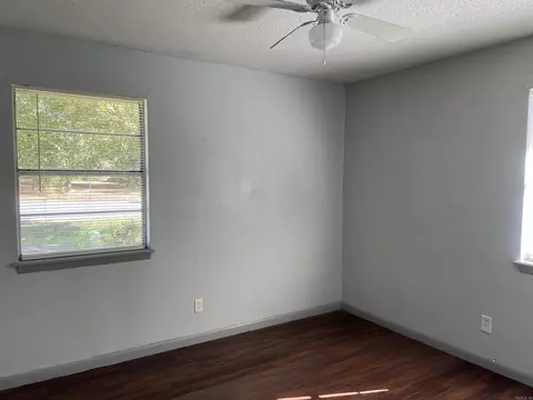 92 S Pine St, Cabot, AR 72023 photo 8