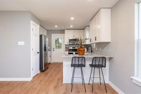 813 S Main St, Benton, AR 72015 photo 9