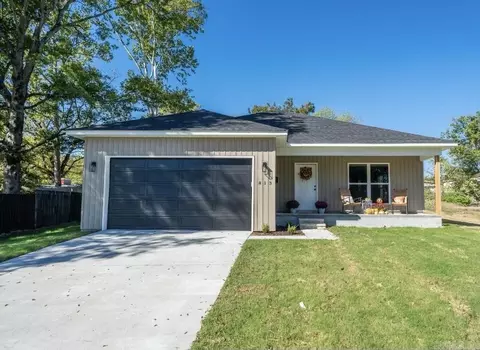 813 S Main St, Benton, AR 72015 photo 1