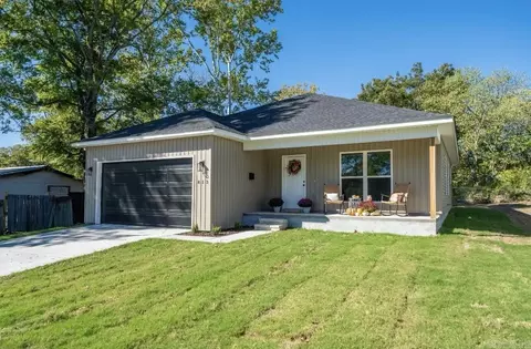 813 S Main St, Benton, AR 72015 photo 4