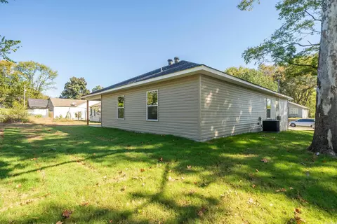 813 S Main St, Benton, AR 72015 photo 27