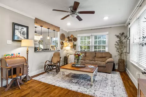 1220 Mitchell St, Conway, AR 72034 photo 6