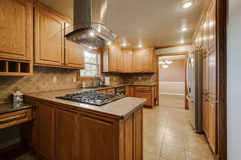 2413 Meadow Dr, Conway, AR 72034 photo 9
