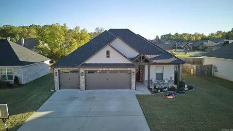 705 Dawsons Point Ave, Bryant, AR 72022 photo 3