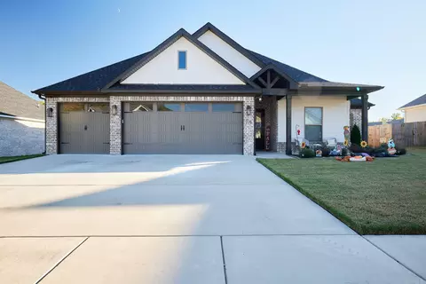 705 Dawsons Point Ave, Bryant, AR 72022 photo 1